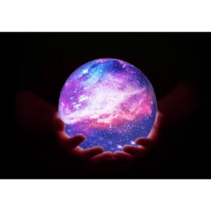 Lampa de veghe in forma de luna cu stele 3D Moon Light 7 culori, alimentare baterii, stand din lemn inclus, 15 cm, Flippy
