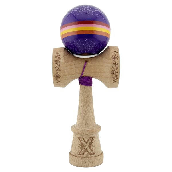 Kendama X Originala, Profesionala, Flippy, NIGHT SKY, Super Sticky cu Cupe Mari KING SIZE V3, Gaura in Baza, Rulment Metalic, din lemn 18 cm, Ata 62/65 cm, Mov