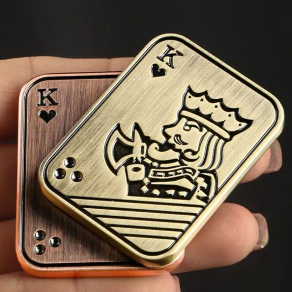 Jucarie Antistres Metalica, Flippy, Fidget Slider Premium, Model Poker King, Mecanism Magnetic Haptic, Otel Inoxidabil, pentru Adulti, 4.8 x 3.6, Auriu