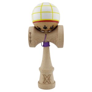 Kendama X Originala Profesionala  Big Cups V2 Model Glob Super Sticky Legendary Cupe Mari Rulment Metalic cu Ata 55 cm Alb/Galben/Rosu