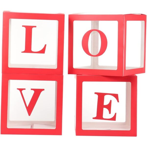 Set 4 Cutii pentru Baloane  Model Scris Love Tematica Iubire Cuburi Decorative din Plastic Accesorii pentru Petrecere 30x30 cm Transparente Contur Rosu